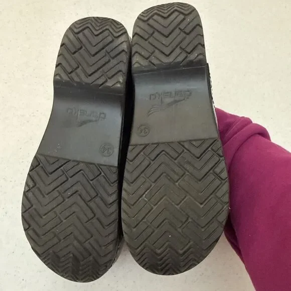 Dansko 34 Shiny Black Leather Work Clogs Nurse Work Shoe - Picture 13 of 16